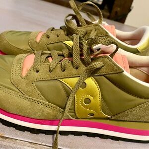 Saucony Jazz Triple, super cute, size 10, NWOT